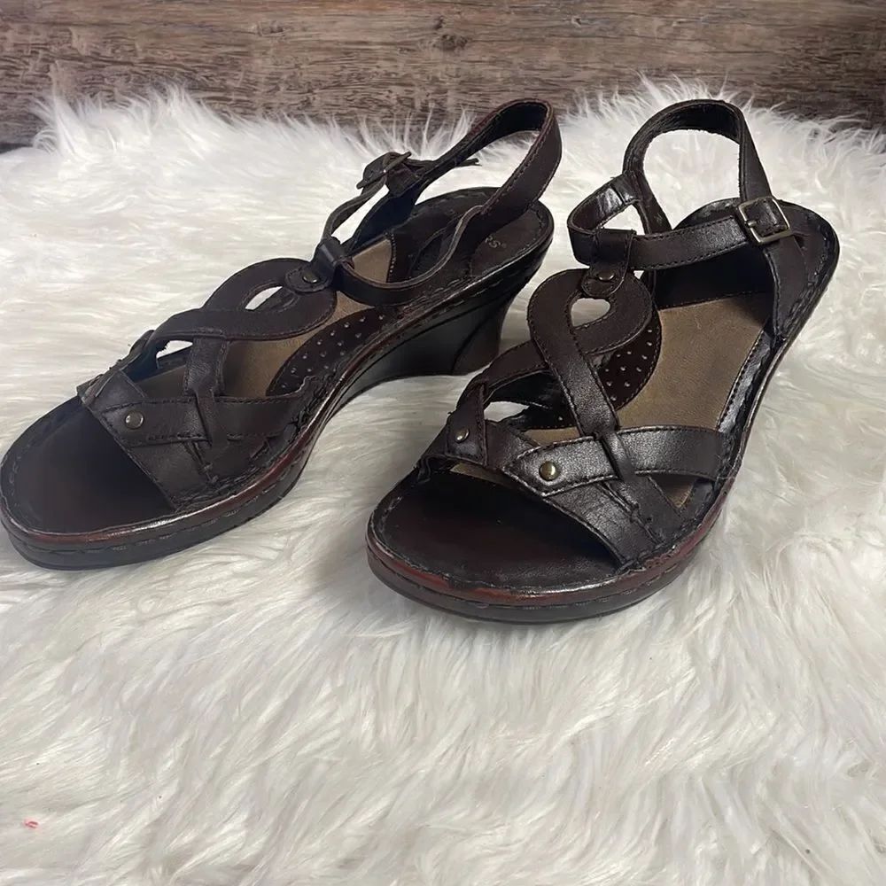 Dockers Leather Brown Strappy Sandals, Size 7M, Brown
